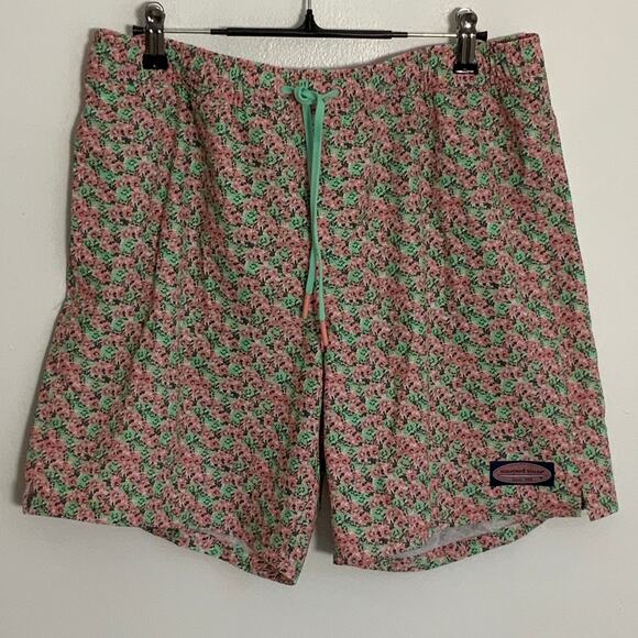 Vineyard Vines Men's swim shorts size medium - Picture 1 of 4